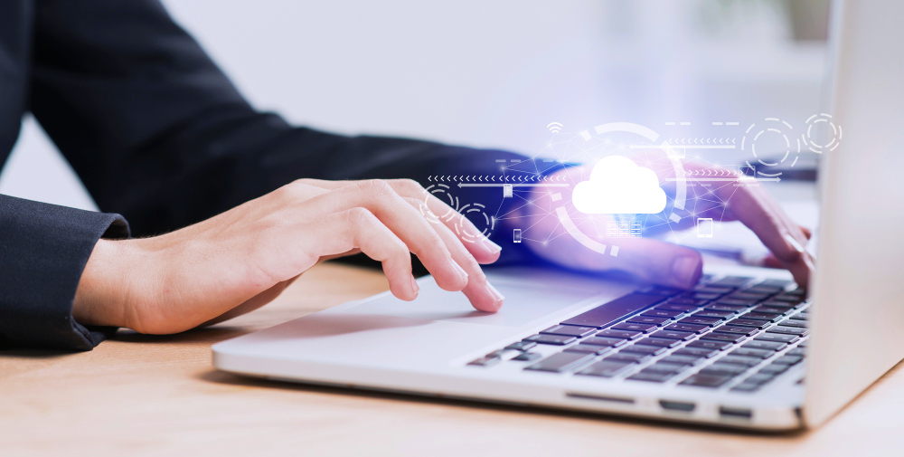 What Distinguishes a SaaS Platform from Regular Software Applications